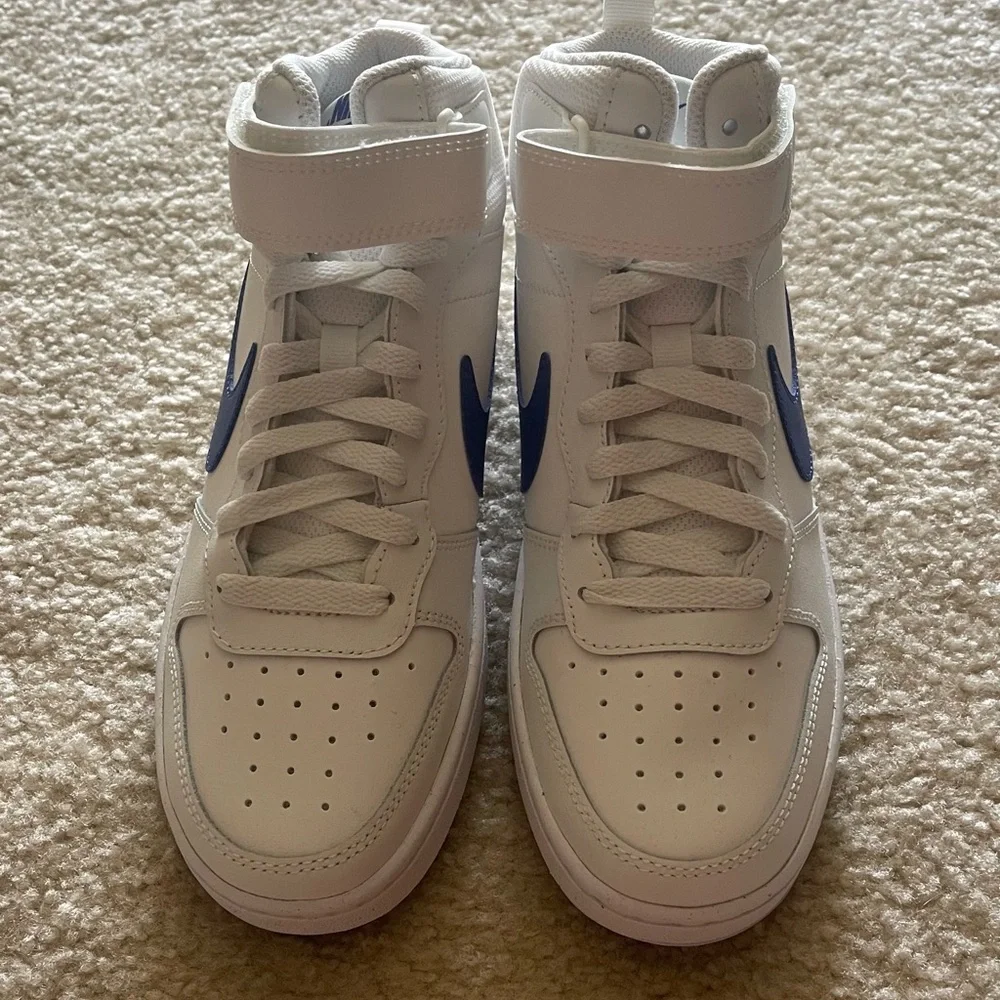 Nike 6Y (brand new youth) - Picture 2 of 4